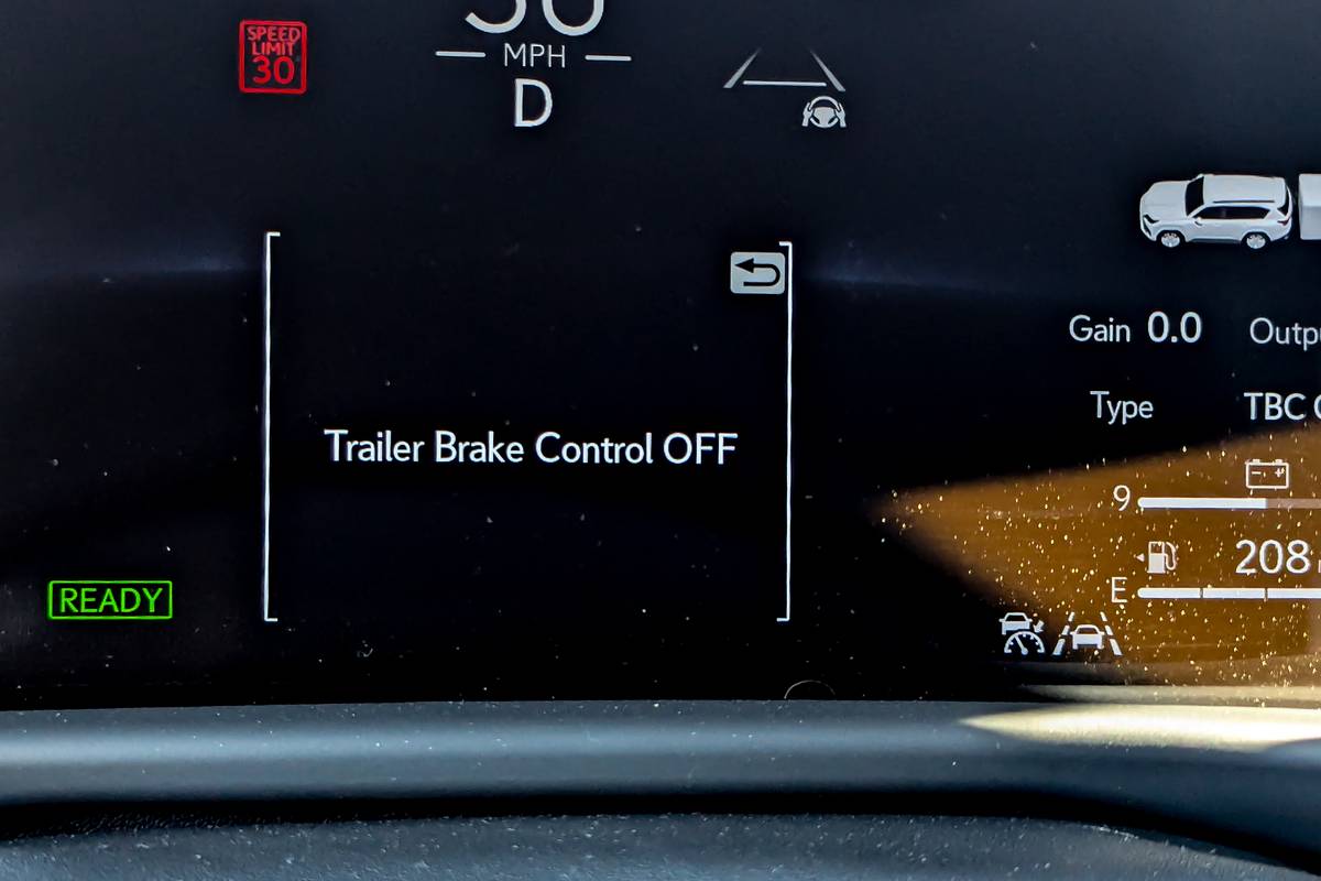 lexus lx 700h overtrail 2025 16 interior instrument panel jpg