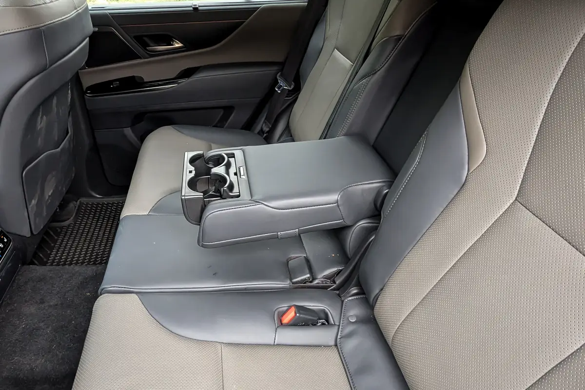 lexus lx 700h overtrail 2025 29 interior backseat cupholder jpg