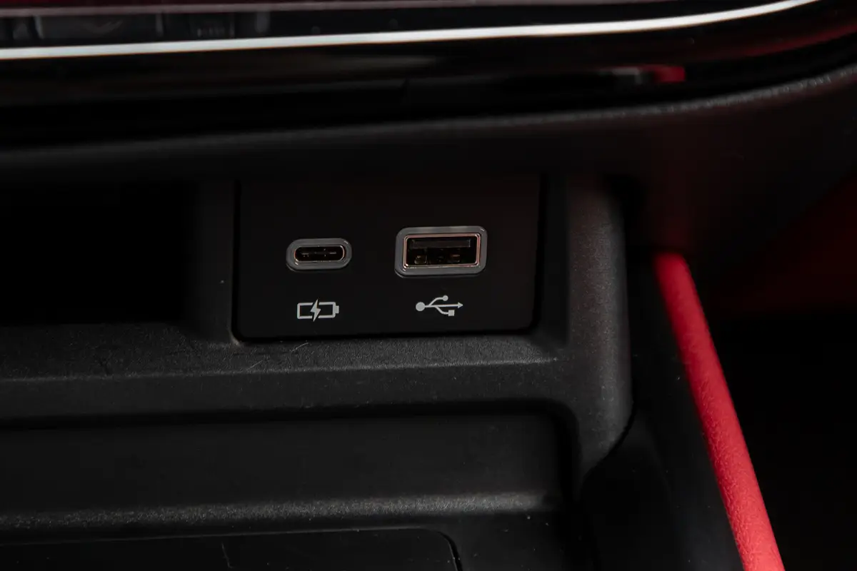 lexus nx 350h f sport 2026 36 interior dashboard usb jpg