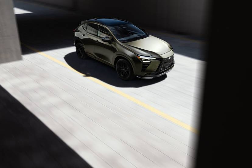 lexus-nx450h-2027-exterior-oem-02