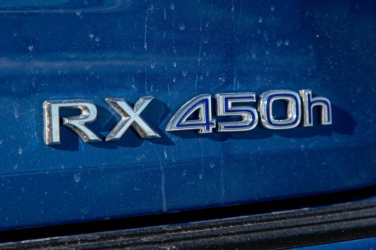 2021 Lexus RX 450h | Cars.com photo by Christian Lantry