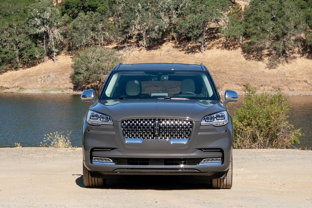 2020 Lincoln Aviator | Cars.com photo by Mike Hanley