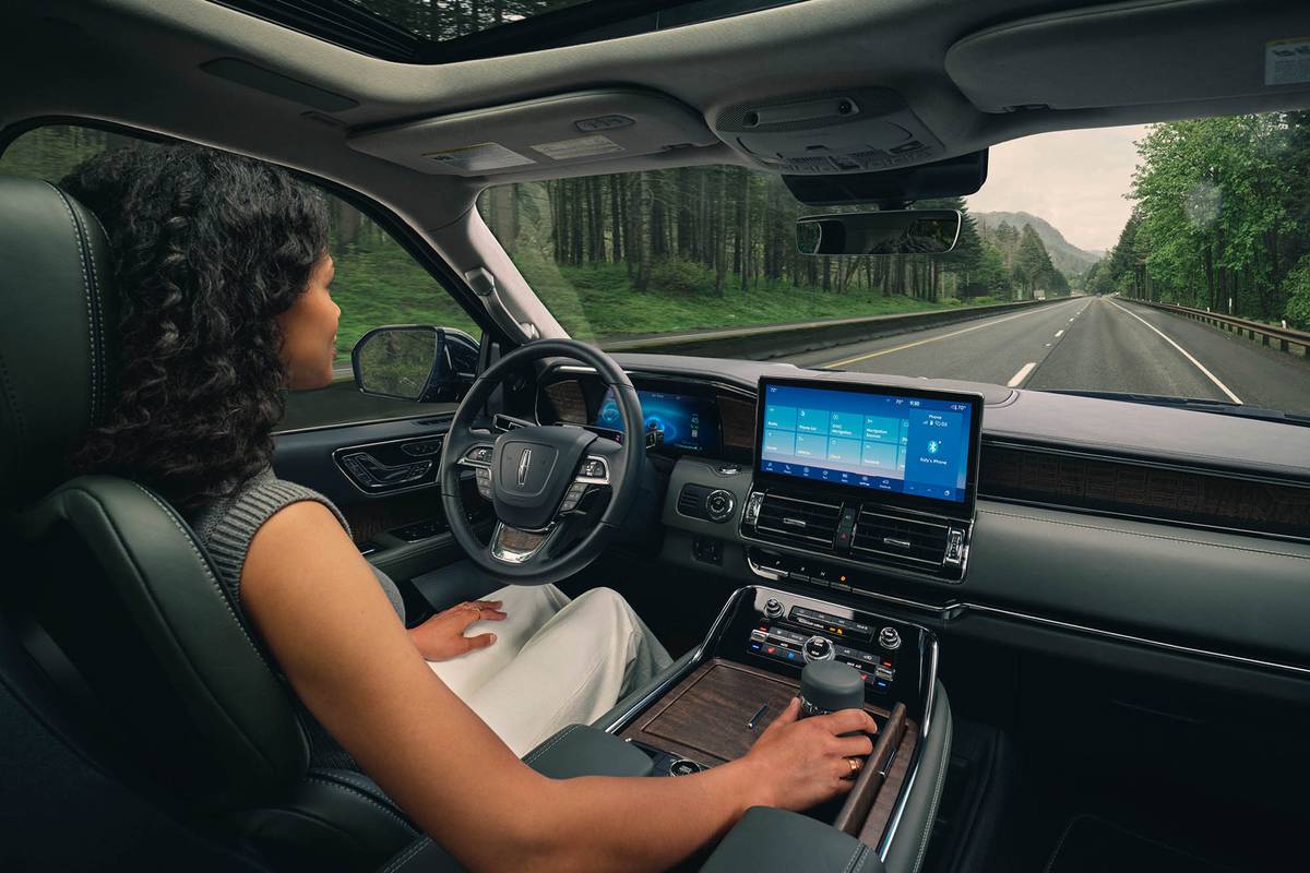 New Echo Auto brings hands-free connectivity to old cars 