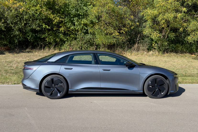 2025 Lucid Air - Specs, Prices, Range, Reviews & Photos | Cars.com