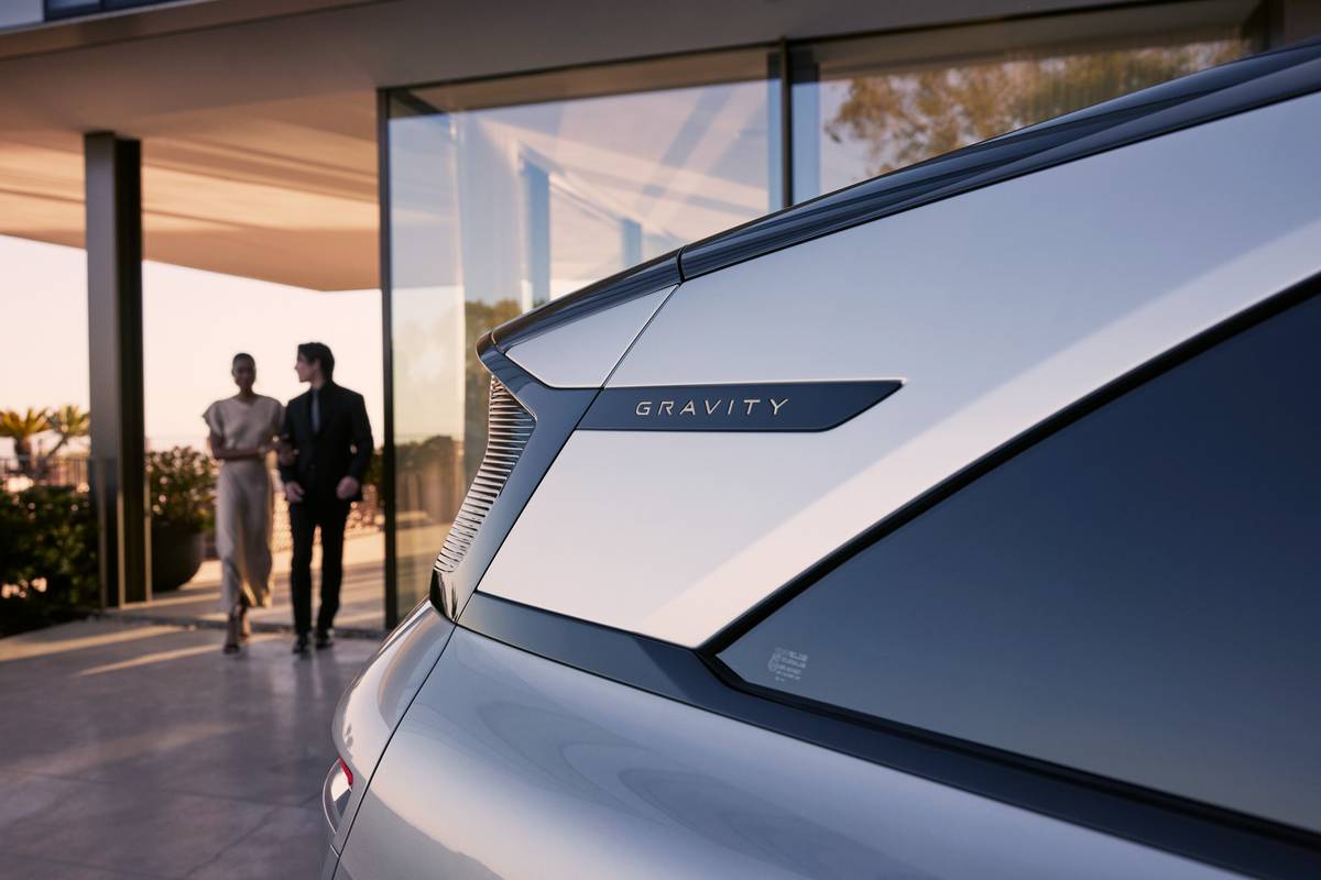 2025 Lucid Gravity Is a Compelling Family EV with 440-Mile Range