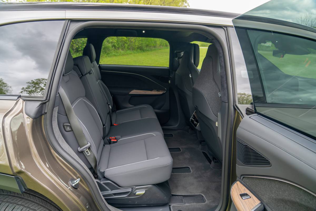 lucid gravity grand touring 2026 16 interior second row scaled jpg