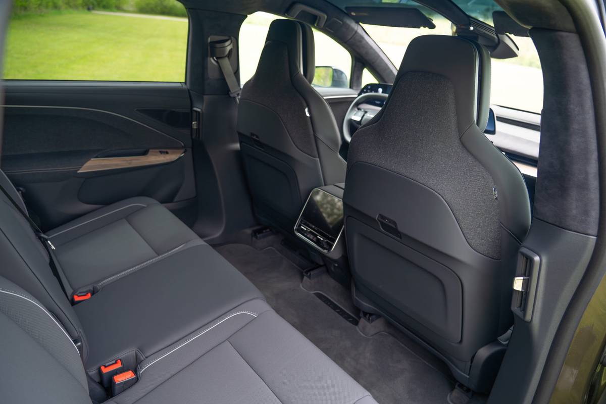 lucid gravity grand touring 2026 17 interior second row scaled jpg