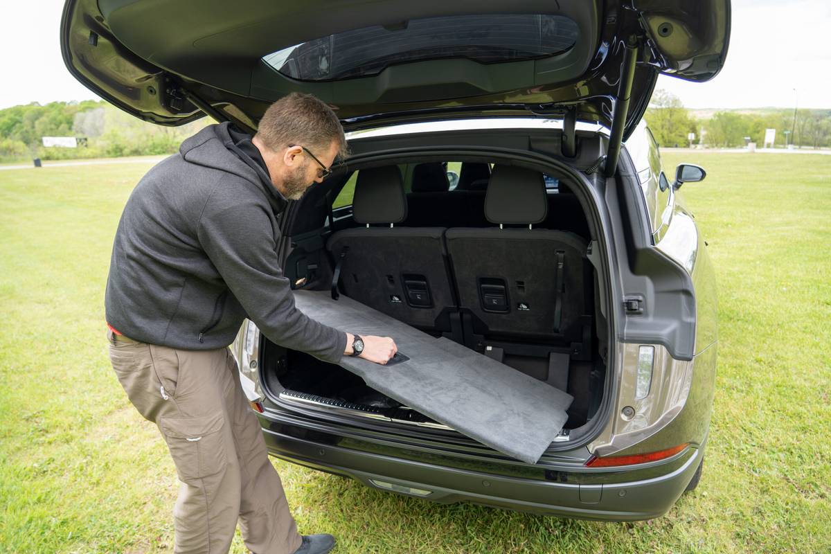 lucid gravity grand touring 2026 28 interior cargo scaled jpg