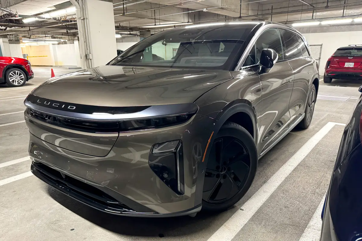 lucid gravity touring 2026 04 exterior front angle scaled jpg