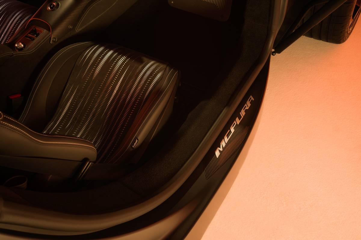 maserati mcpura 2026 interior oem 09 jpg