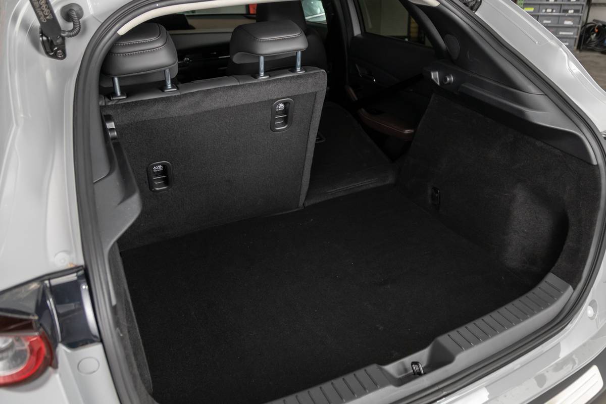 mazda cx 30 2025 39 interior cargo jpg