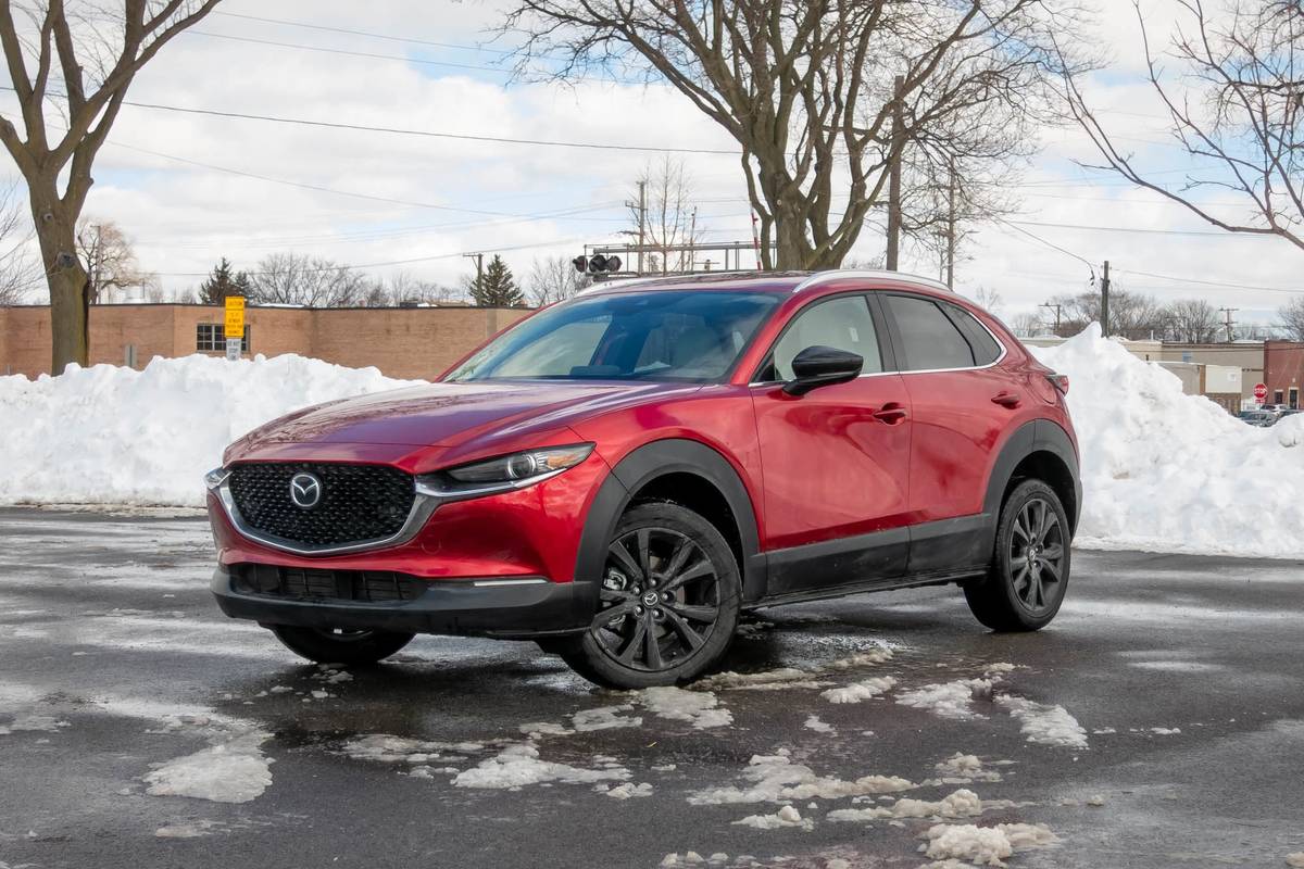 mazda-cx-30-turbo-2021-01-angle--exterior--front--red.jpg