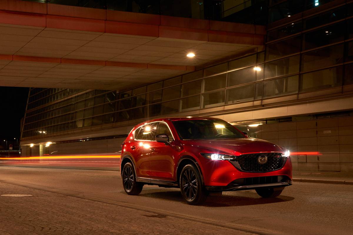 klint berømt plads Mazda Adds Standard AWD to All CX SUVs, Cushier Ride for 2022 CX-5 |  Cars.com