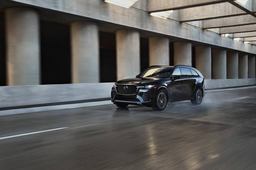 2025 Mazda CX70 Specs, Price, MPG & Reviews