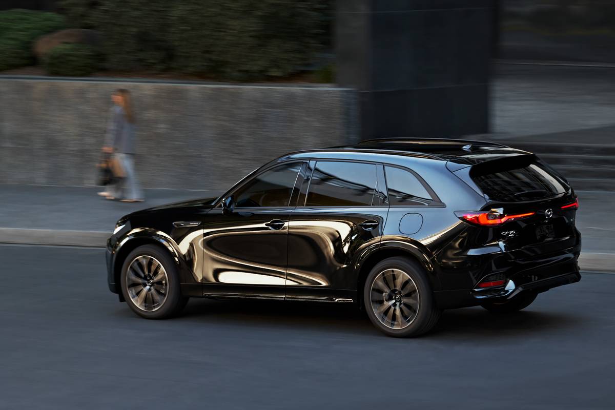 2025 Mazda CX-70: For When You Want a Little Less CX-90 | Cars.com