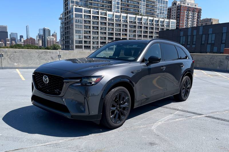 mazda-cx-90-2026-01-exterior-front-angle