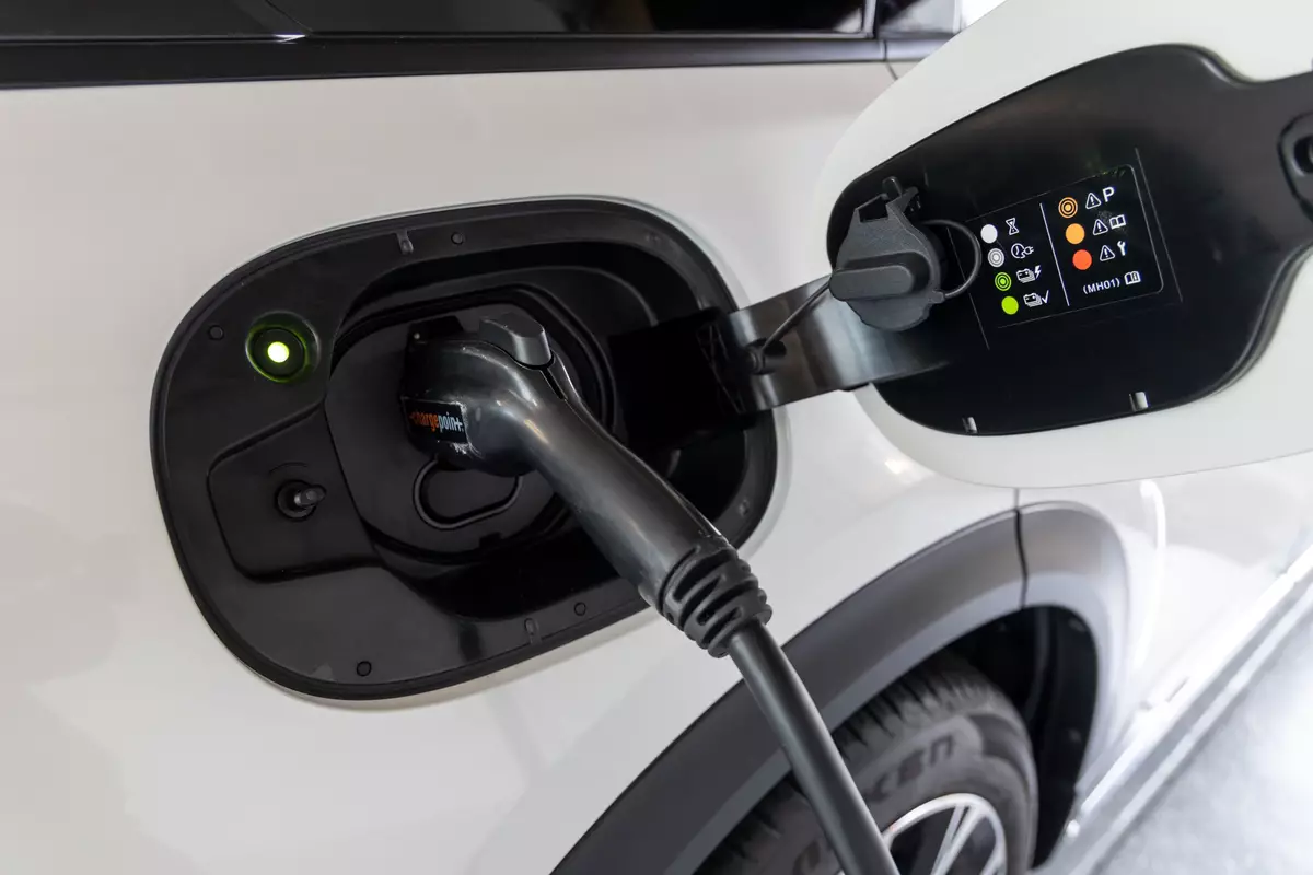 What Does the EV Tax Credit Overhaul Mean for Car Shoppers?