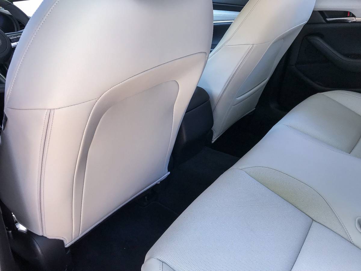 mazda mazda3 2019 15 interior legroom second row jpg
