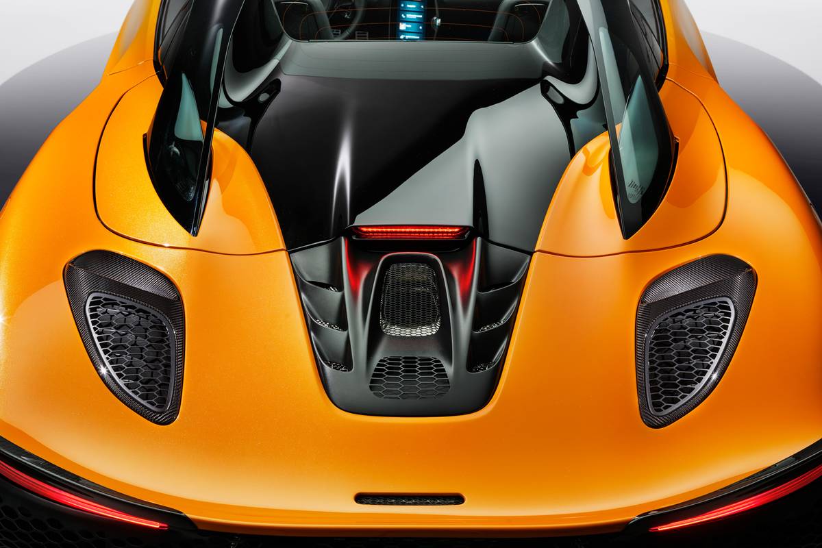 2025 McLaren Artura Specs, Prices, MPG, Range, Reviews & Photos