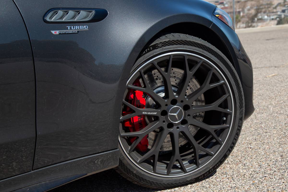 2025 Mercedes-Benz AMG GLC 63