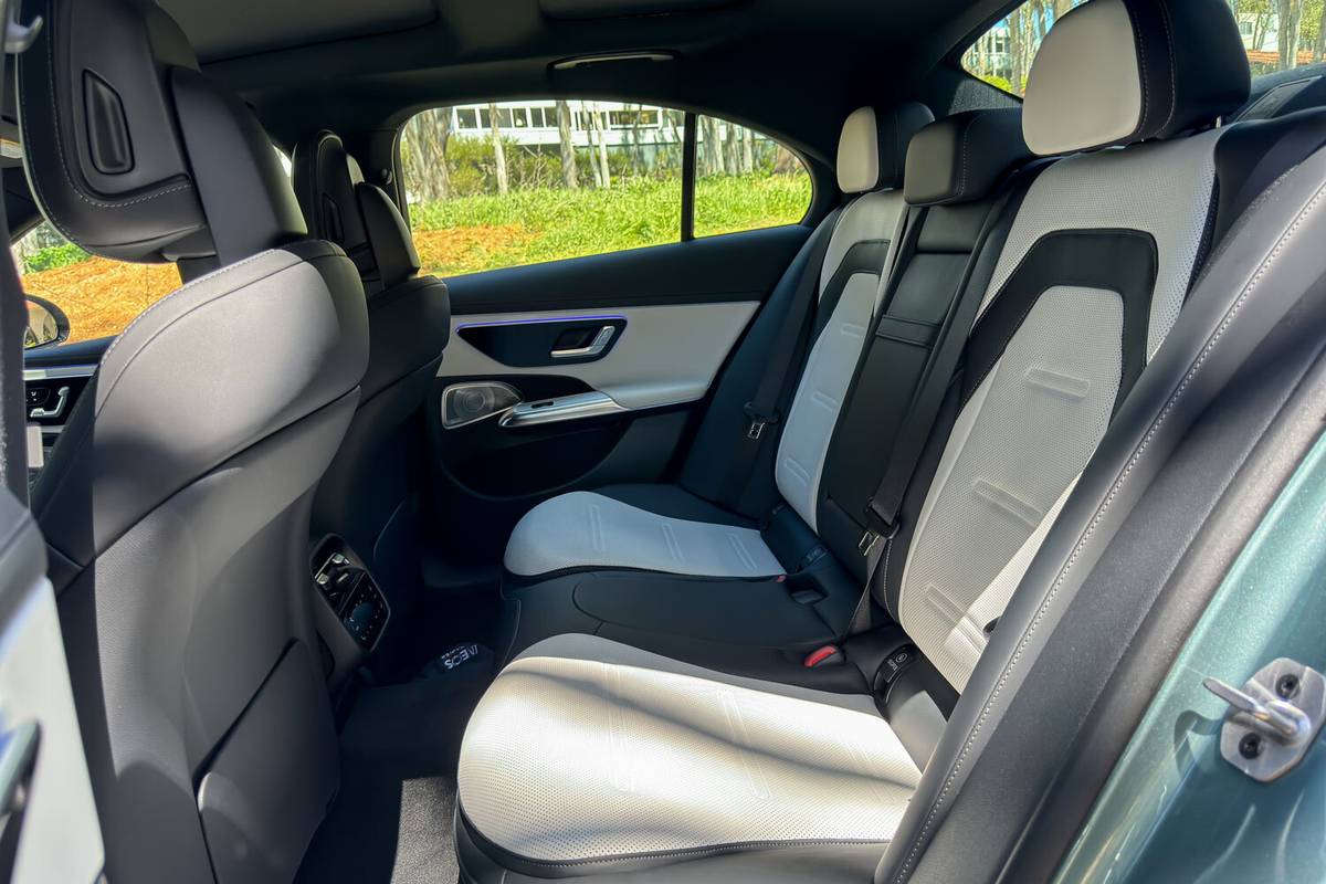 mercedes amg e53 2026 35 interior backseat 1 jpg