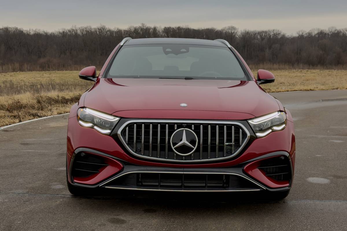 mercedes amg e63 wagon 2026 03 exterior front scaled jpg