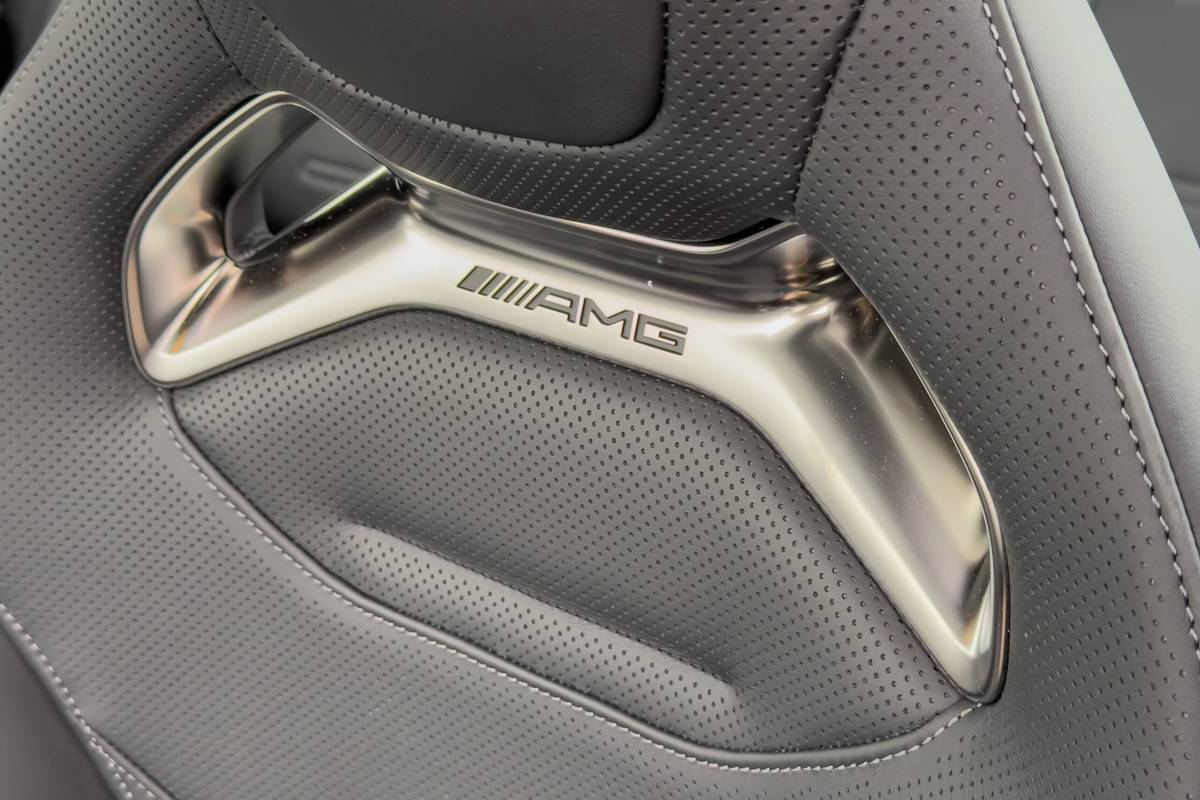 mercedes amg e63 wagon 2026 22 interior front row seat scaled jpg