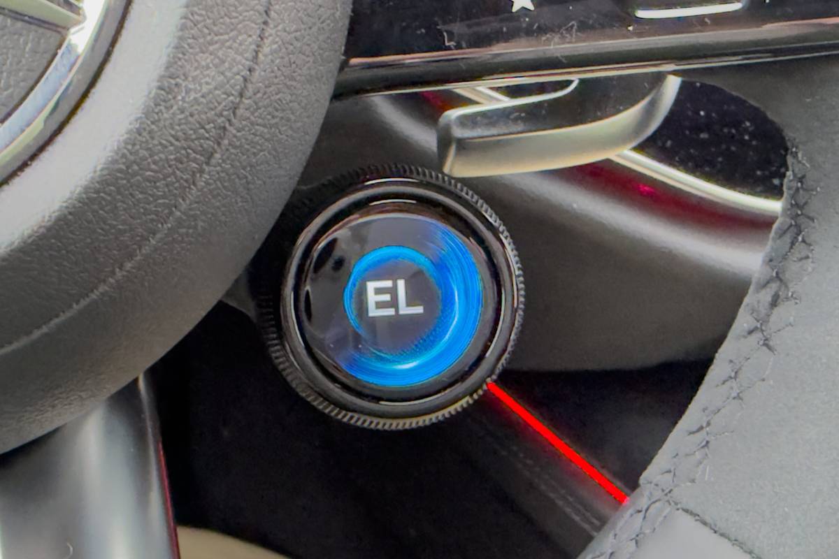 mercedes amg e63 wagon 2026 30 interior steering wheel controls scaled jpg