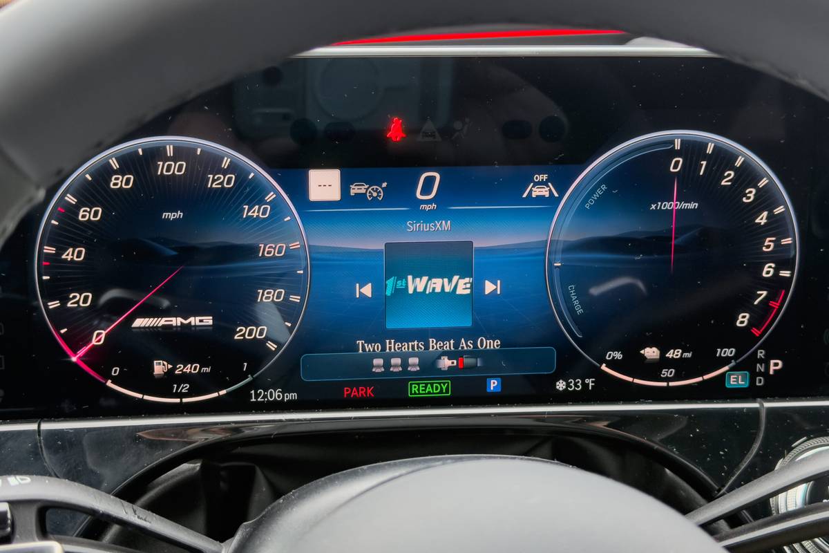 mercedes amg e63 wagon 2026 36 interior instrument panel scaled jpg