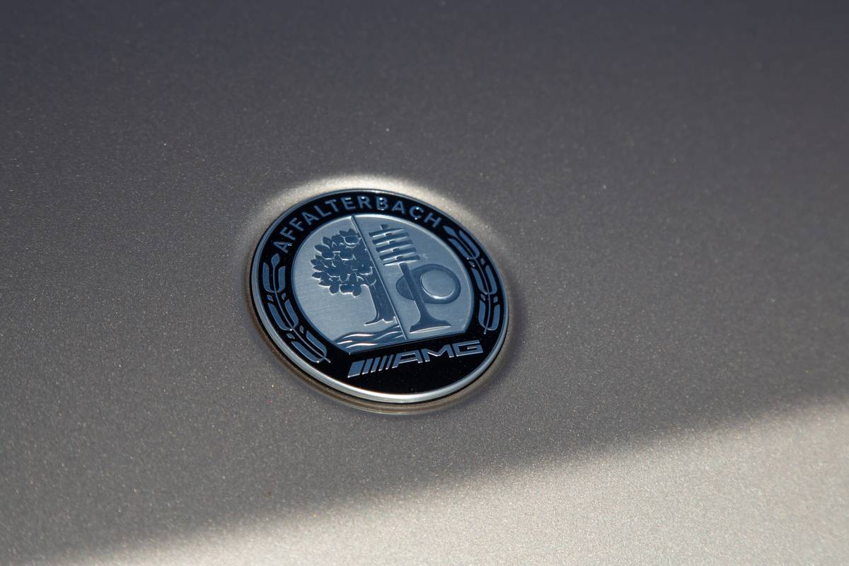 mercedes amg g63 2025 04 exterior front badge scaled jpg