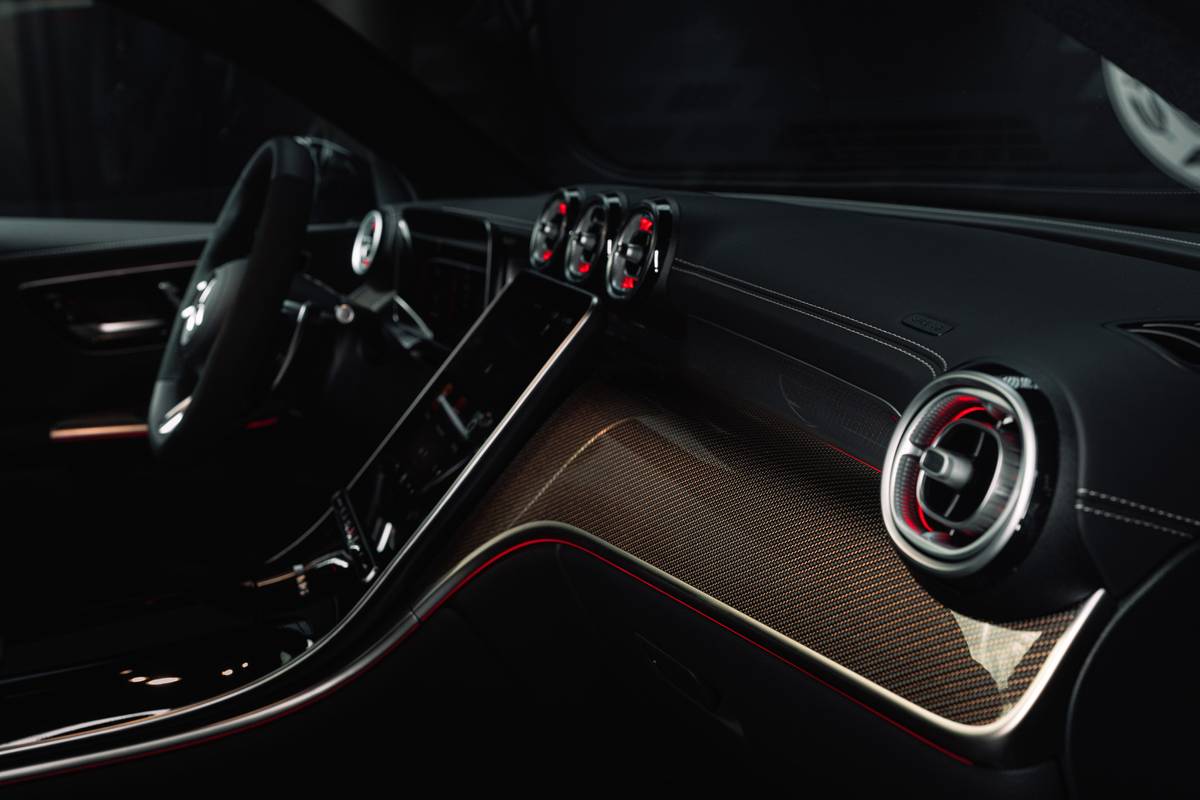 mercedes amg glc 53 4matic 2027 interior oem 11 jpg