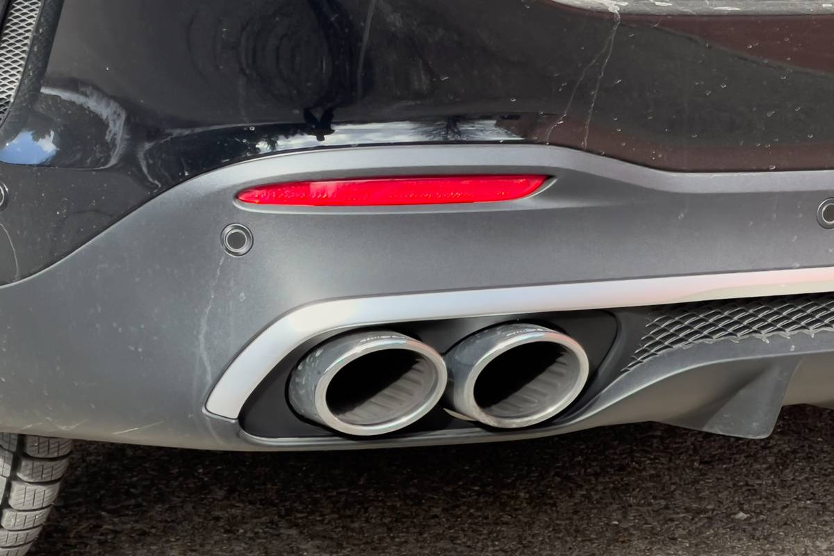 mercedes amg gle53 2022 09 black exterior suv tailpipes scaled jpg