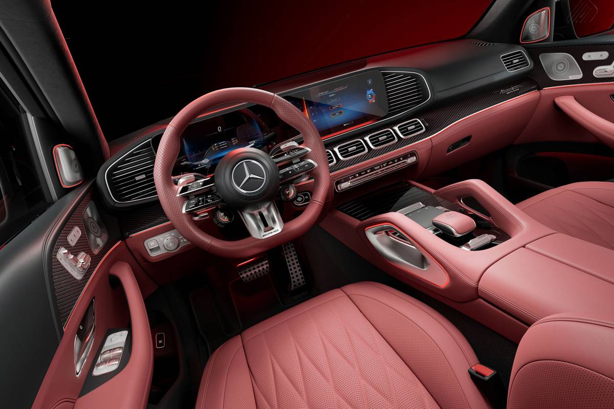 mercedes amg gls 63 manufaktur artic silver edition 2026 interior oem 03 jpg