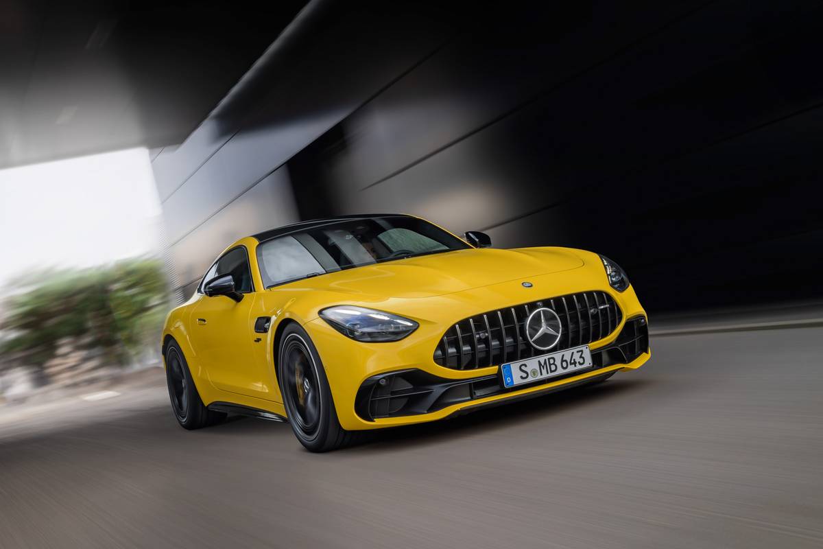 mercedes-amg-gt-43-coupe-2025-exterior-oem-03