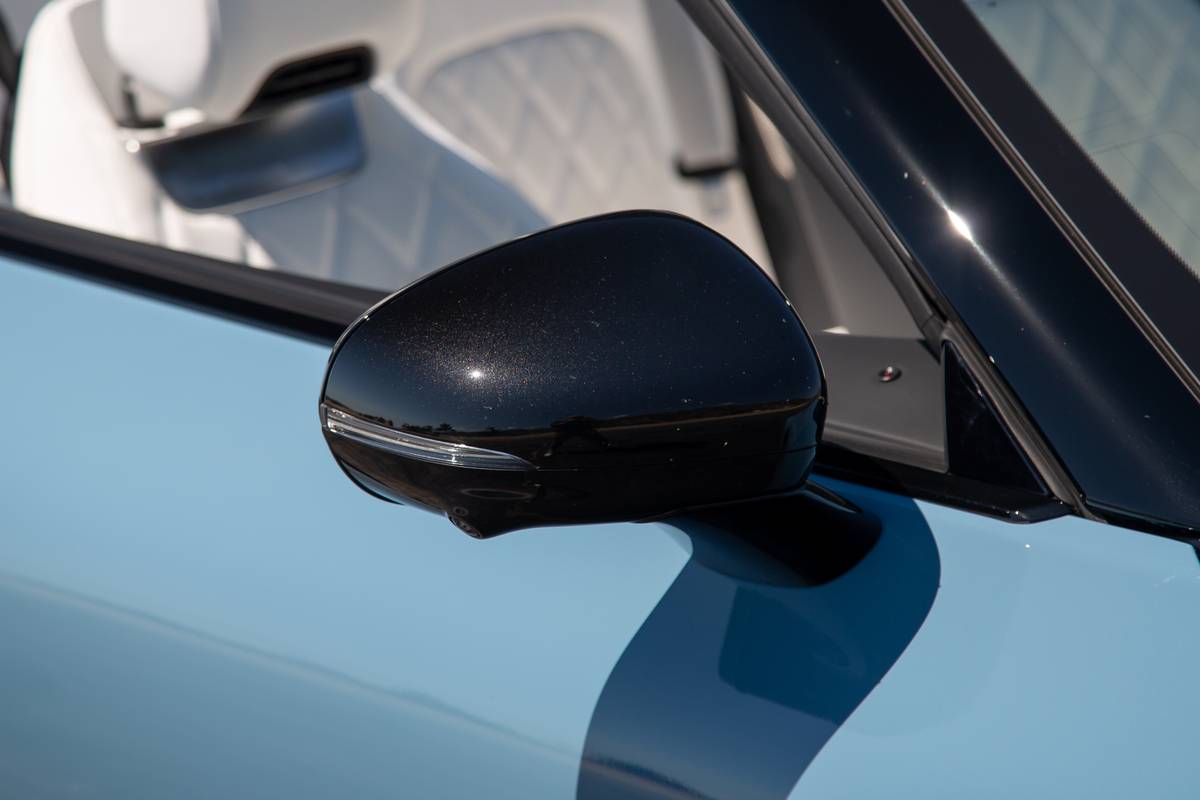 mercedes amg sl63 s e performance 2025 10 exterior side view mirror jpg