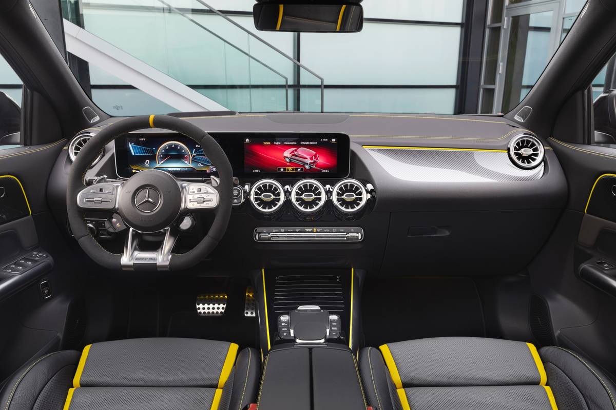 mercedes benz amg gla 45 2021 09 cockpit shot front row interior jpg