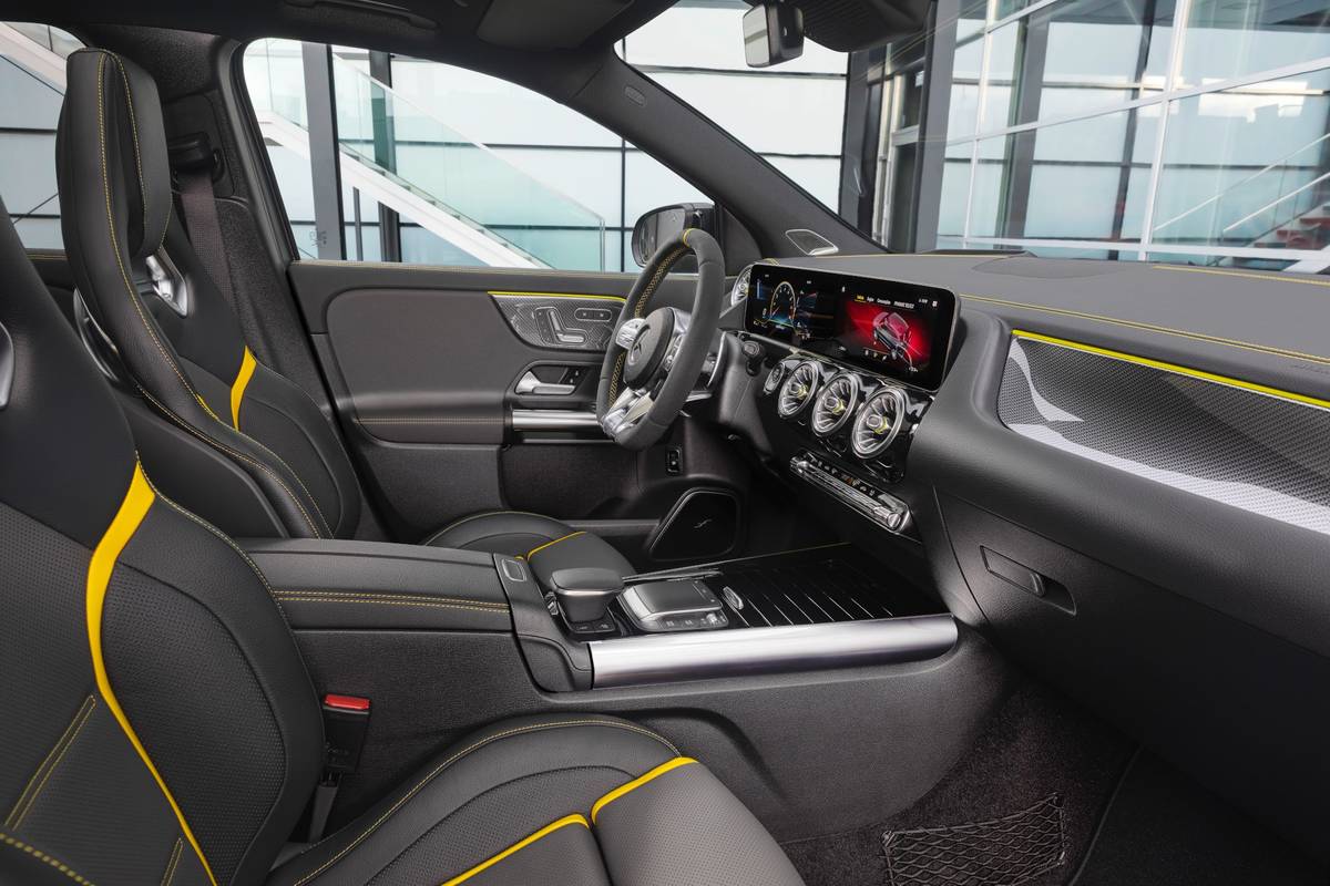 mercedes benz amg gla 45 2021 10 front row interior jpg