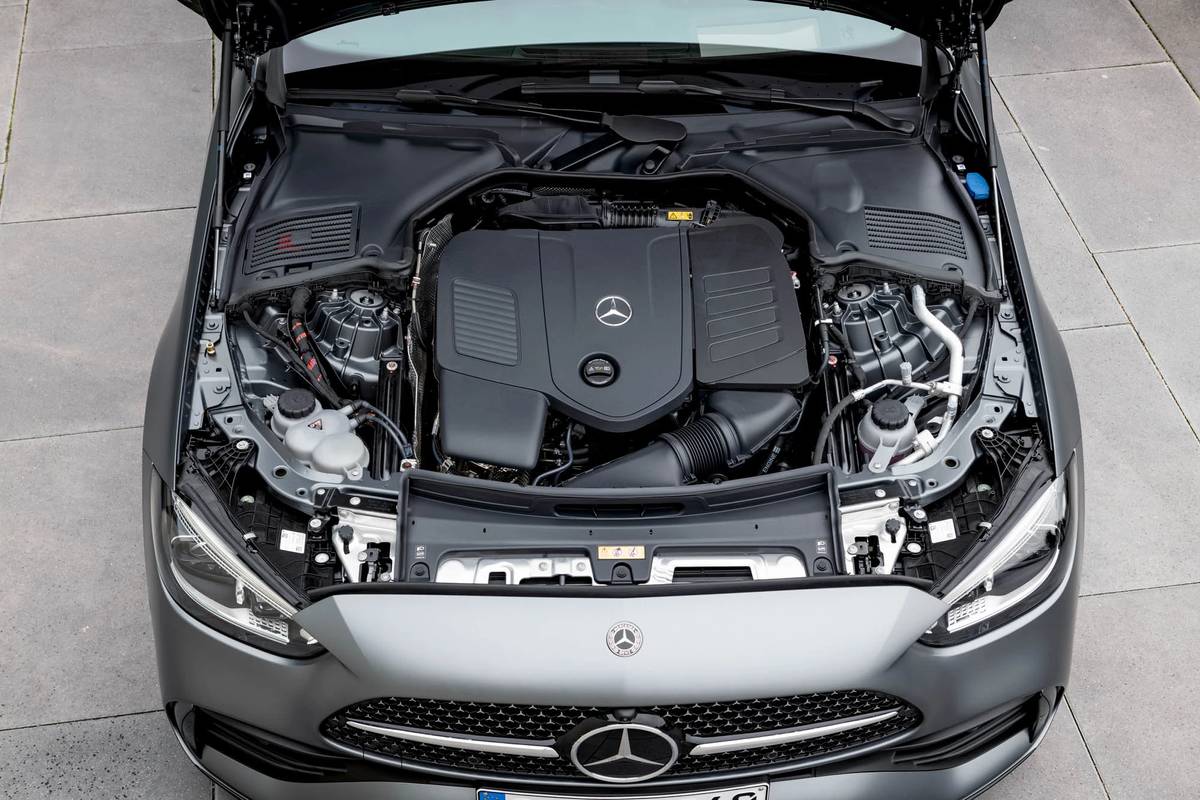 2022 Mercedes-Benz C-Class engine