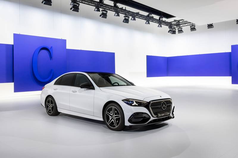 mercedes-benz-c-class-2027-exterior-oem-01