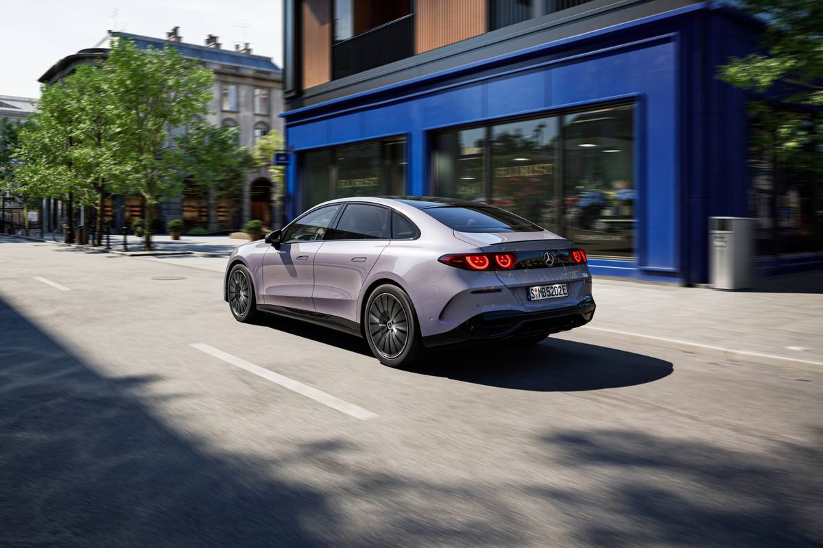 2027 Mercedes-Benz C400 Electric