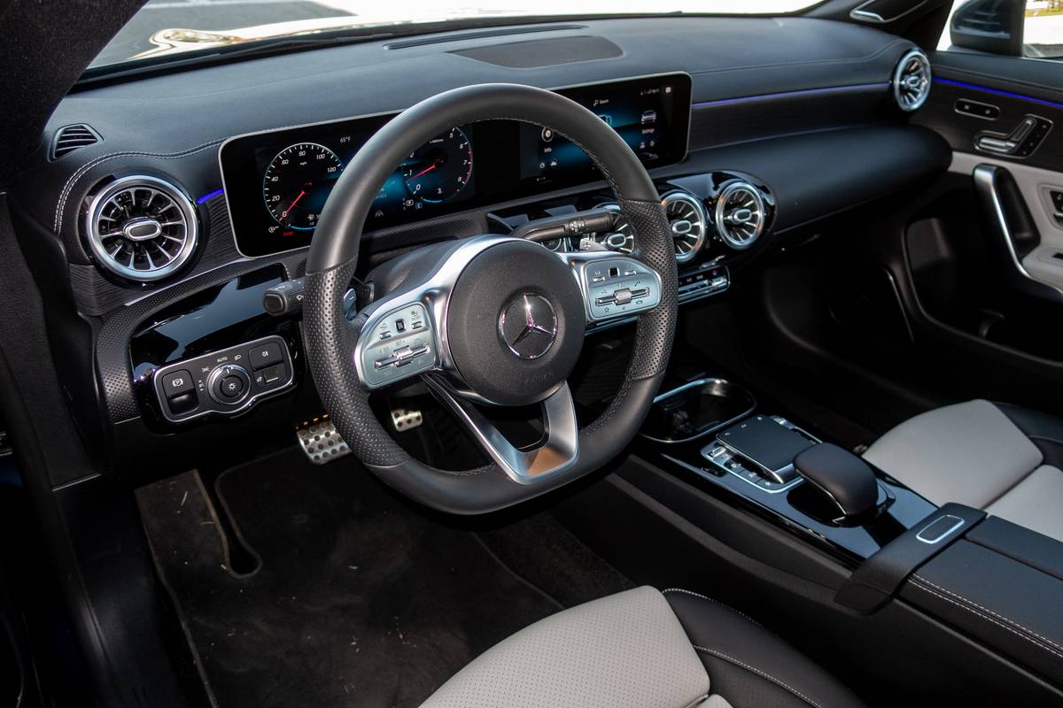 Mercedes Benz Cla250 2020 10 Front Row  Interior 