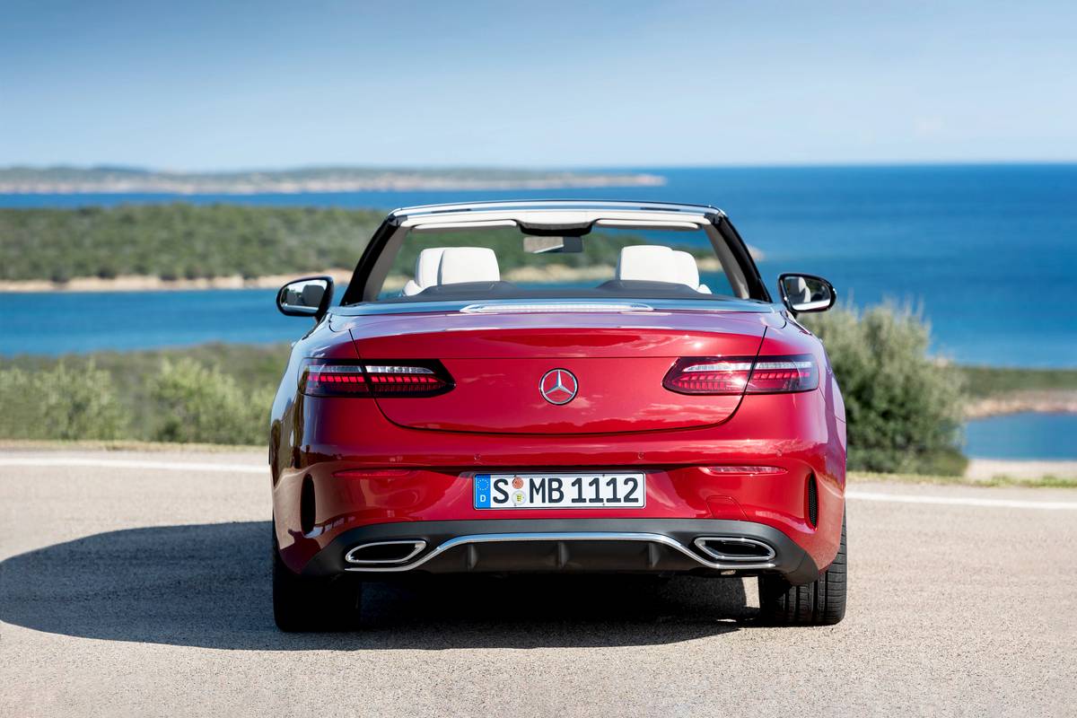 21 Mercedes Benz E Class Coupe Cabriolet Got Very Specific Taste This May Be Just Your Type News Cars Com