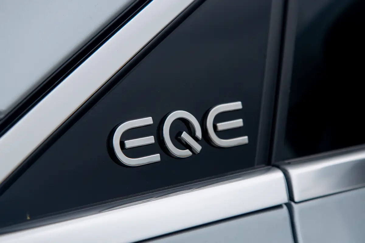 2026 Mercedes-Benz EQE 320+