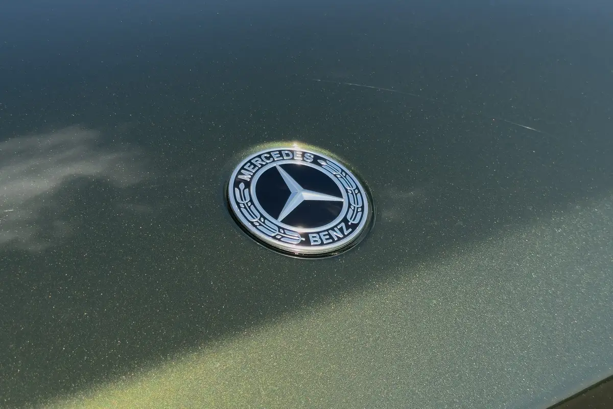 mercedes benz g580 with eq technology 2025 08 exterior front badge scaled jpg