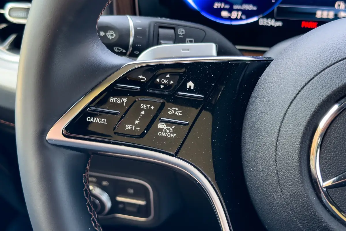mercedes benz g580 with eq technology 2025 19 interior steering wheel controls scaled jpg