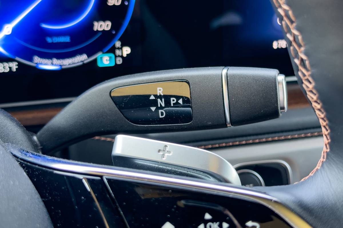 mercedes benz g580 with eq technology 2025 21 interior gearshift scaled jpg