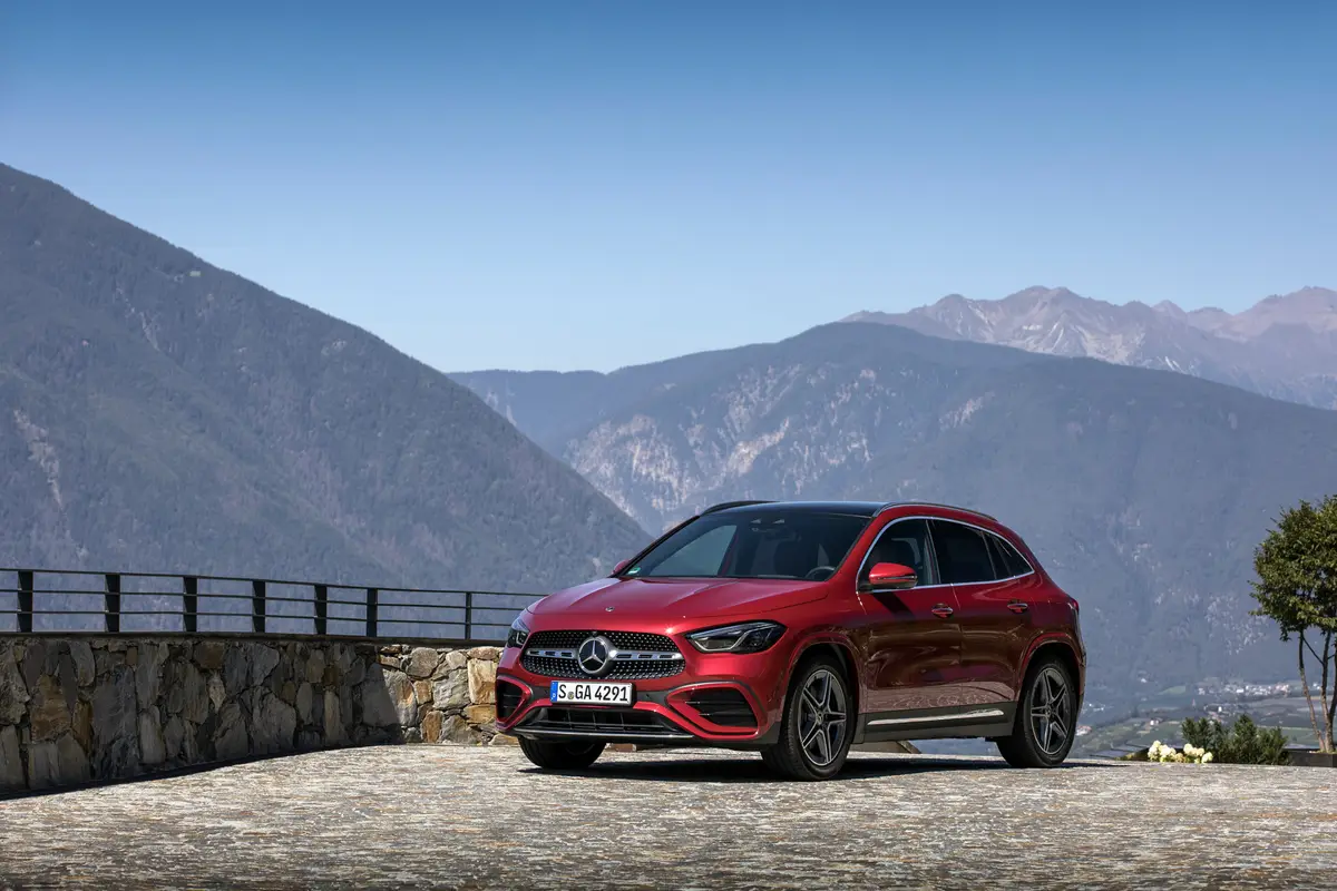 mercedes benz gla 2026 exterior oem 01 jpg