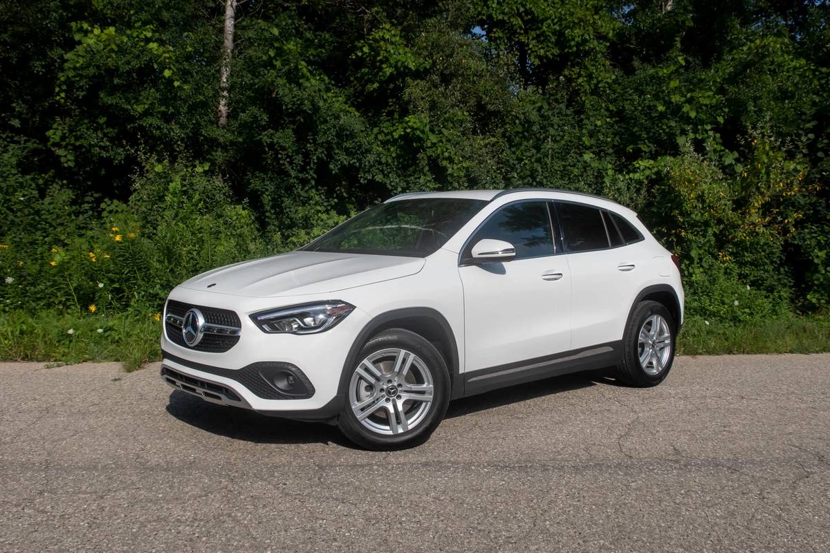 2021 Mercedes-Benz GLA 250 Specs, Price, MPG & Reviews