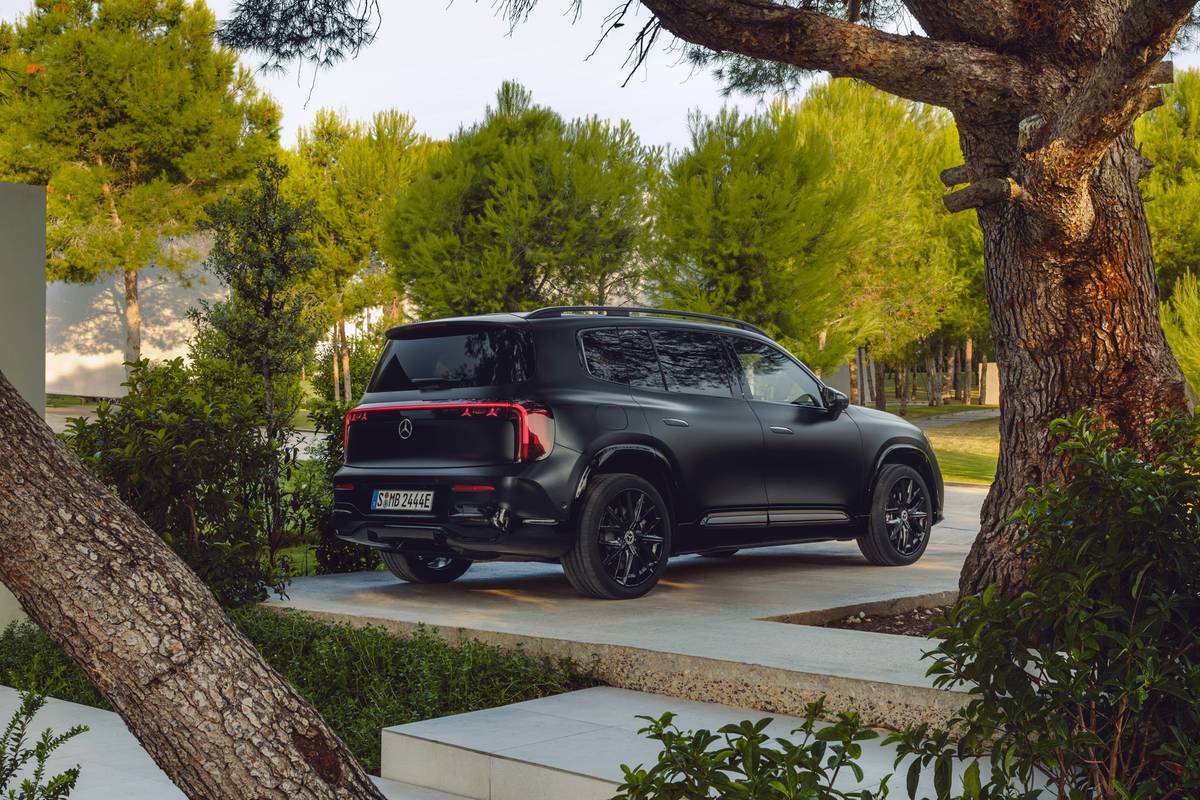 mercedes benz glb with eq technology 2027 exterior oem 04 jpg