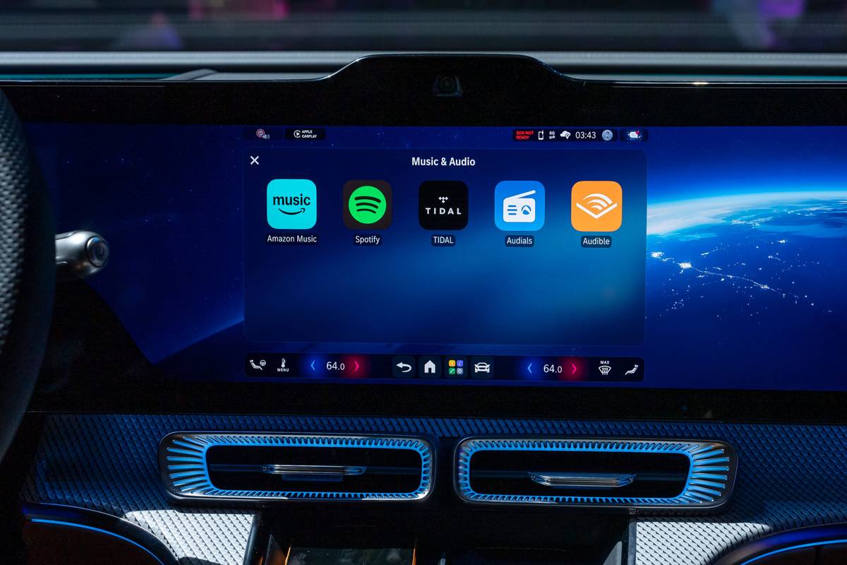 mercedes benz glc with eq technology 2027 23 interior center stack display scaled jpg